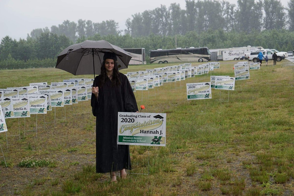 emmacj75's tweet photo. @_alvarez_k Thanks for a wonderfully memorable commencement today. Well done @MPSD75 #GradBC2020 https://t.co/2lVgS8mYwe