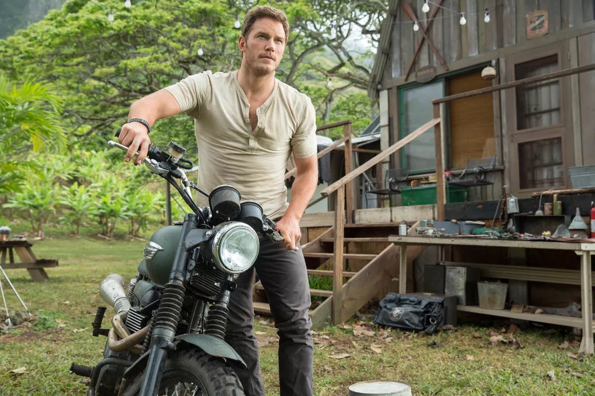 Happy Birthday, Father of Dinosaurs and Lord of Stars, Chris Pratt! 