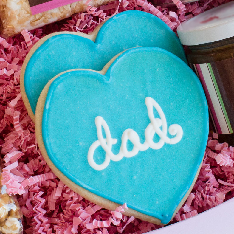 Sending love to all the loving, hard-working #Dads out there. We see you and appreciate all that you do for your families! Wishing you all a sweet Father's Day! 💙⠀⁠
#KarasCupcakes #KarasCookies #TheSanFranciscoSweet  #FathersDay