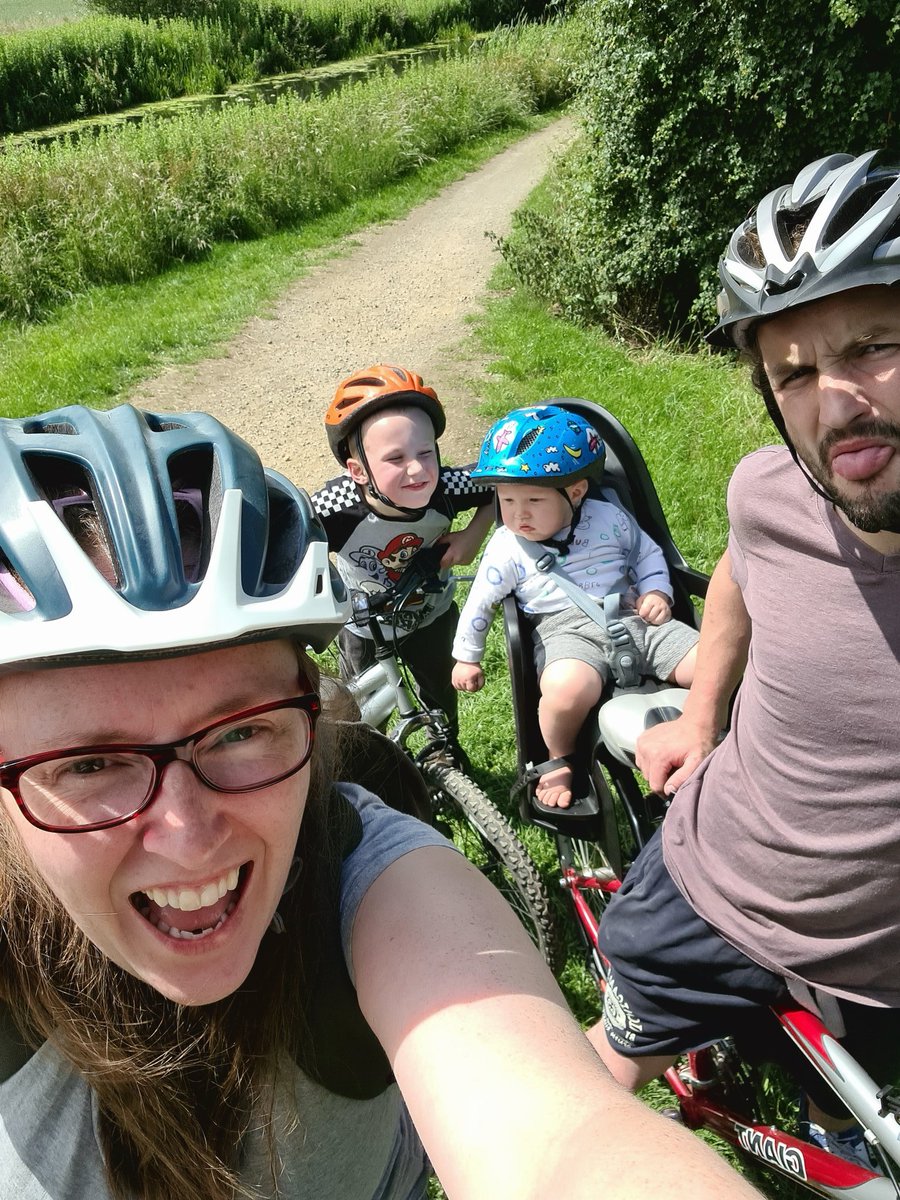 MissDeanScience's tweet photo. Nothing beats a bike ride down @GranthamCanal with the boys. Keeping physically healthy to help stay mentally healthy! #keepsafe #healthylifestyle #familytime https://t.co/2ji2ygItf4