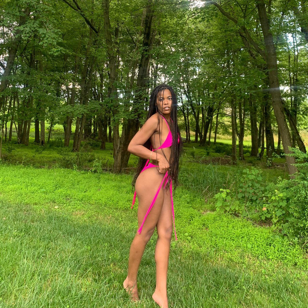 Nicuhhlette's tweet photo. clean chakra good karma🌈🌸🌿🌞 https://t.co/aFPpycIxuk