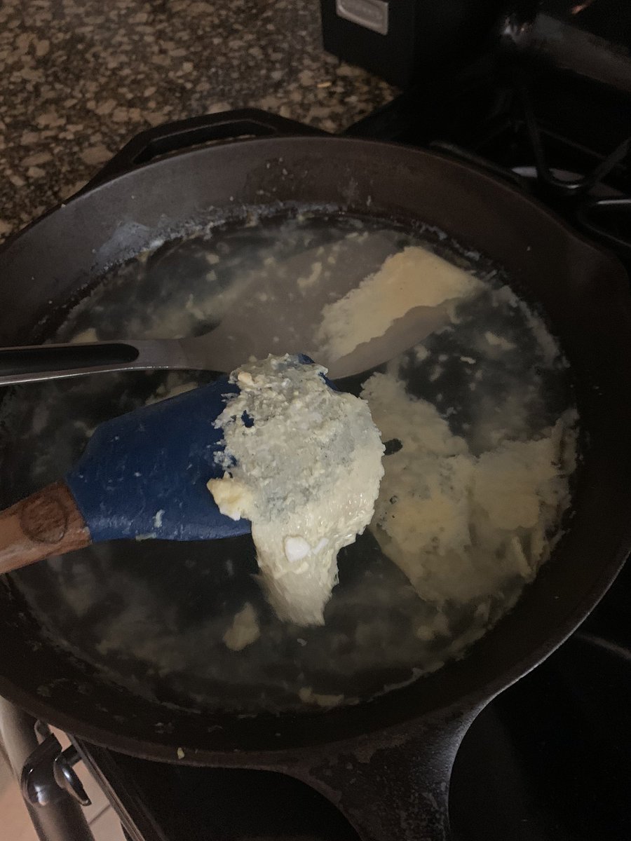 ksmsleep's tweet image. drink water or eat this