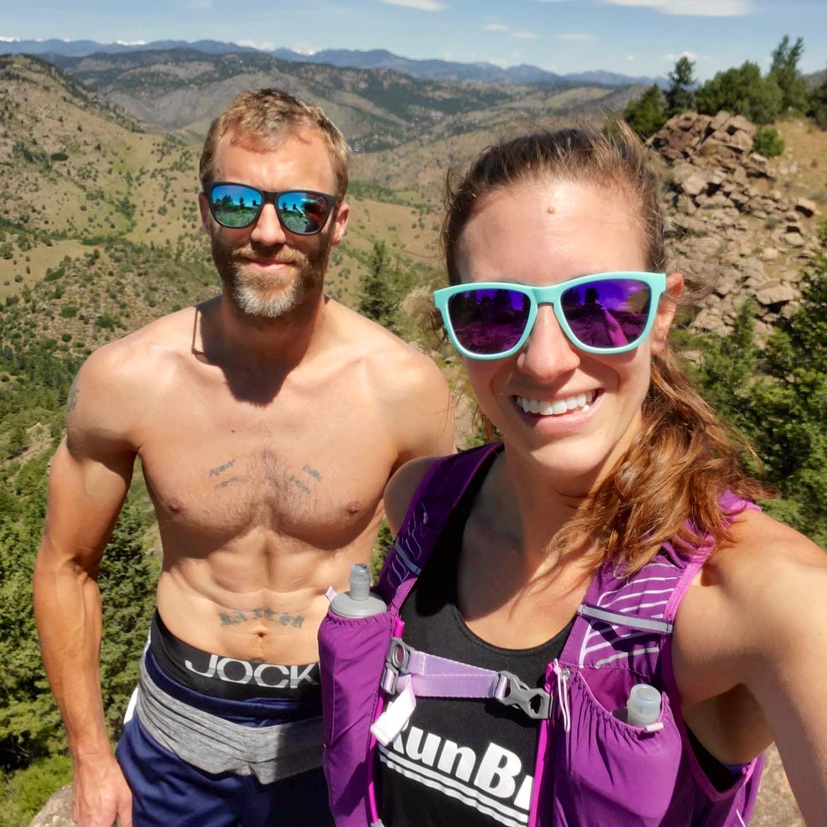 Run_Bro_'s tweet photo. RunBros repping in the Rockies
Beat the heat with our singlet sale!! 25% off all women’s and men’s performance tanks.
#runbro #runchat #bibchat #etsysale
https://t.co/UK1ZT30oLd https://t.co/l4e6mRqCI6