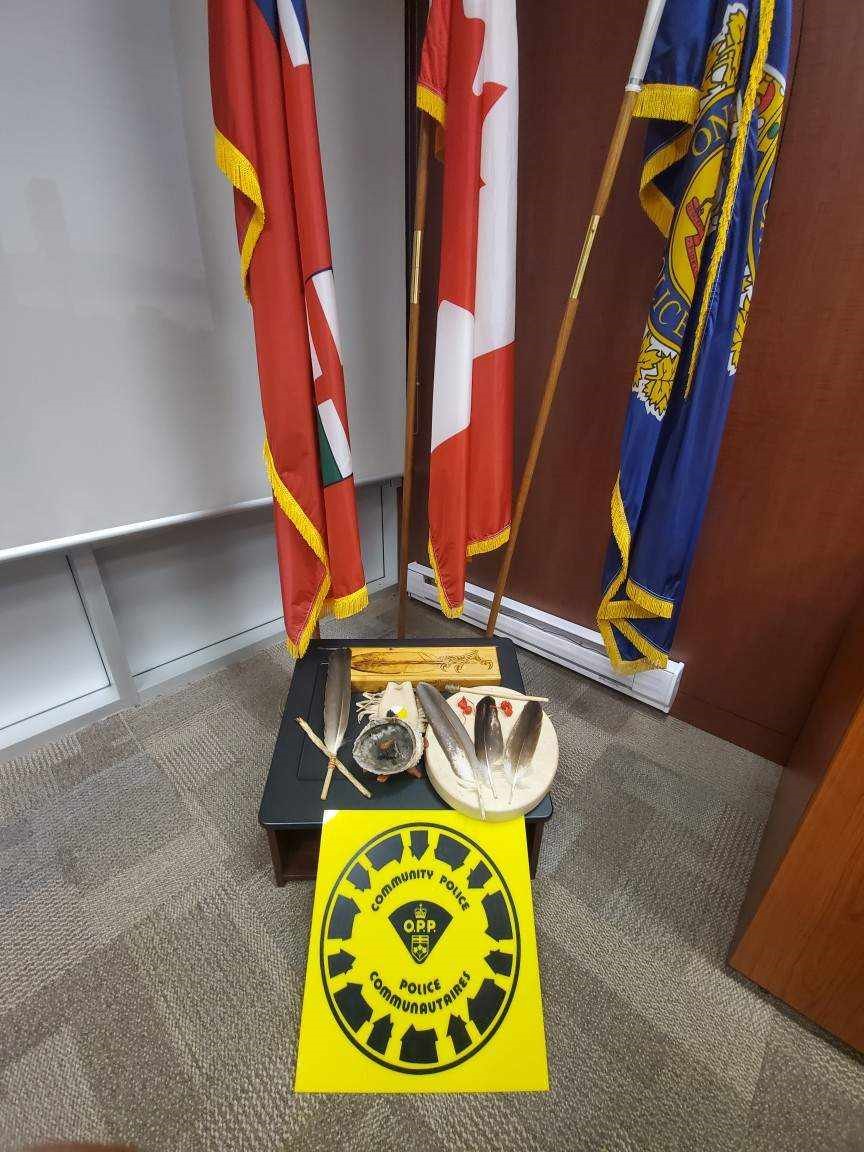 OPP_WR's tweet image. #SouthBruceOPP celebrates National #Indigenous day.  We are grateful for the partnership with the Ojibwe people and we acknowledge the traditional land we live on.  #Miigwetch  ^km