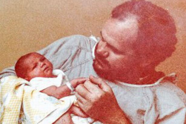 BaronessBruck's tweet photo. On Fathers' Day, special message of recognition & sympathy to Mr. Thomas Markle Sr., you did your best as a Parent, it's not your fault your daughter decided to airbrush you out of her new *glamorous* Royal life... 💔 https://t.co/er0IfB5iEb