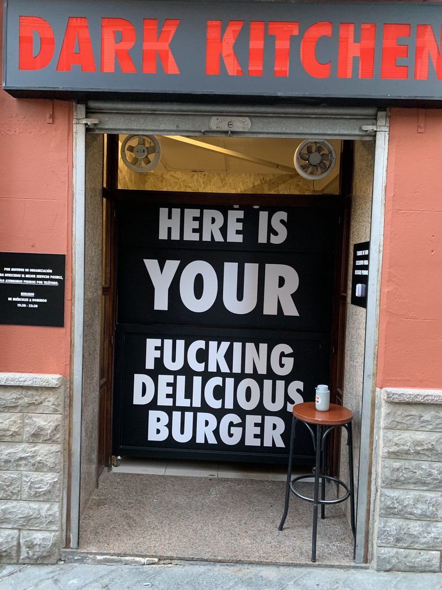 Las superhamburguesas de la foodtruck de <a href="/TheCarniVan/">TheCarnivanFoodtruck</a> ya tienen local en el Húmedo. Desde ayer en la calle Zapaterías, y (de momento) sólo para recoger 🍔🍔🍔🍔🍔🍔🍔🍔

#pecandopecando #León #suerte