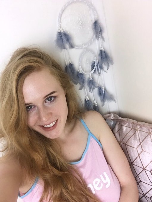 Who would attend a slumber party with me 🥰🥰🥰❤️? https://t.co/2L1Qaw5thf<a href="/tag/model"class="tags"><span>#model</span></a><a href="/tag/glamour"class="tags"><span>#glamour</span></a><a href="/tag/onlytease"class="tags"><span>#onlytease</span></a>