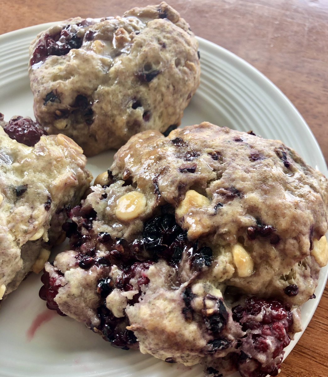 Analisa_1's tweet photo. The weekend tradition continues for baked goods 

Blackberry White Chocolate Scones from @HBHarvest https://t.co/asc5WHgJUw