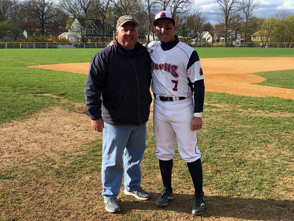joe_bono7's tweet photo. Happy Father’s Day to the best Dad out there! Love you! @bonaccorso5 https://t.co/UiHsBpSHNM