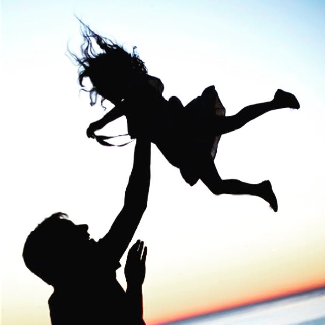 holidaysuitespm's tweet photo. Hoy es el día de quien hace nuestras vacaciones memorables ¡Feliz día Papá! 
.
.
#FelizDomingoATodos #FelizDiaPapa https://t.co/rKMfKDU29h