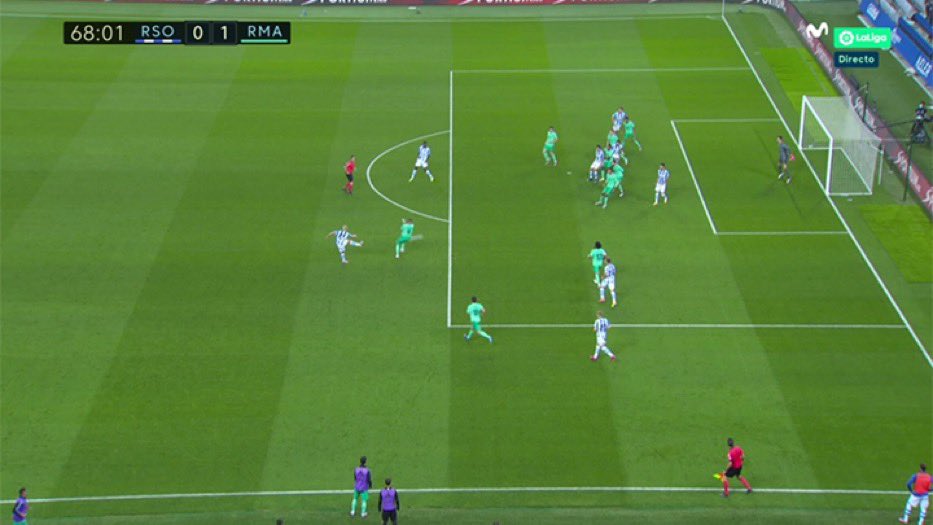 ricardoicaza7's tweet photo. Fuera de lugar y obstrucción al campo de visión de Courtois... https://t.co/fDK8cfYDol