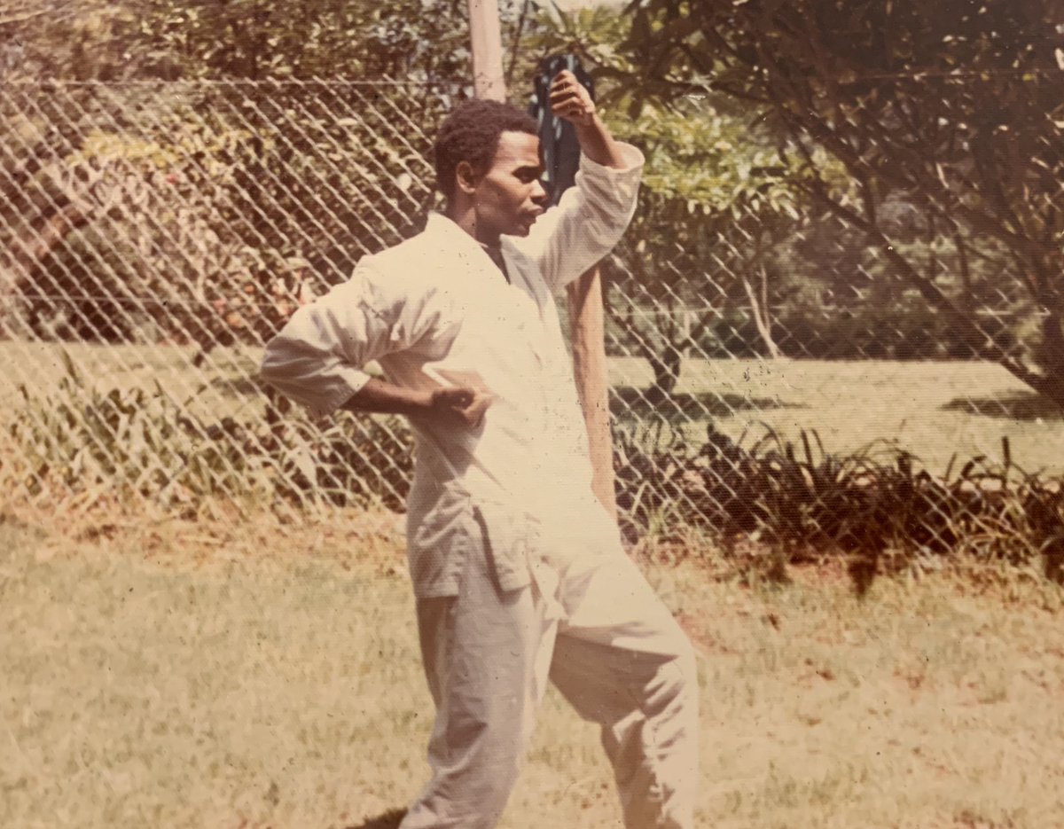 Kim_Janey's tweet photo. My father was always a superhero to me. A strong, intelligent, handsome Black man committed to his family and his community. 👑 And so proud of his Blackness. ✊🏽 I feel his loss acutely today. 💔 https://t.co/5uRIVShnNp