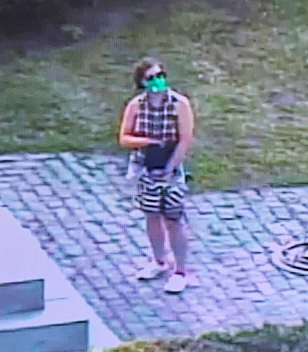 OPP_HSD's tweet image. NEED PUBLIC ASSISTANCE 
On Saturday evening ay 7:42pm, the Ontario Police Memorial near Queens Park in Toronto was vandalized.
We are appealing for assistance from the public in identifying a person of interest. 
Anyone with information call OPP 1-888-310-1122