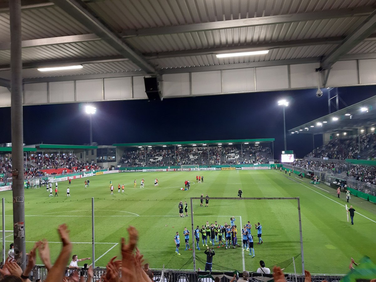 1998Korti's tweet photo. Wir folgen dir Borussia, wohin ist uns egal ⚫⚪💚⚽ https://t.co/WHw5CEjeMp