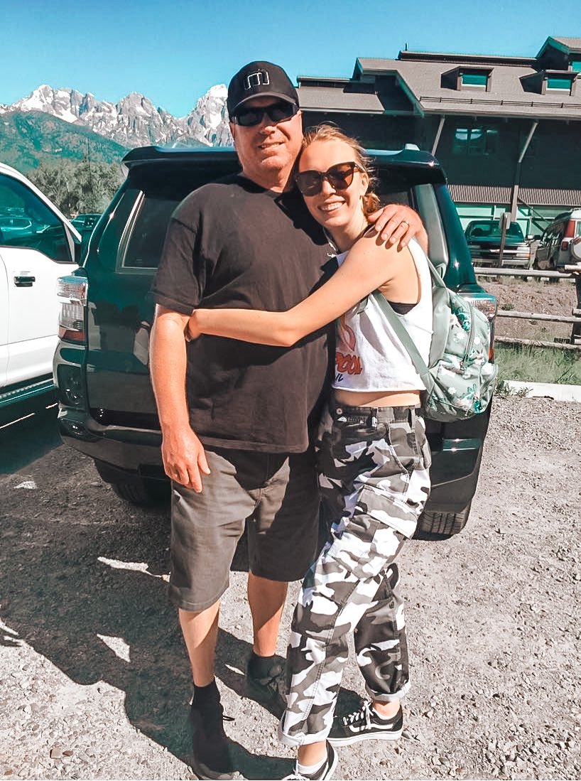 all the best fathers raise AOII daughters💓 Happy Father’s Day to all the amazing father figures in our lives, we would not be the people we are today without you and we appreciate all you do for us! thank you for inspiring us every day to be better people, we love you so much!🌟