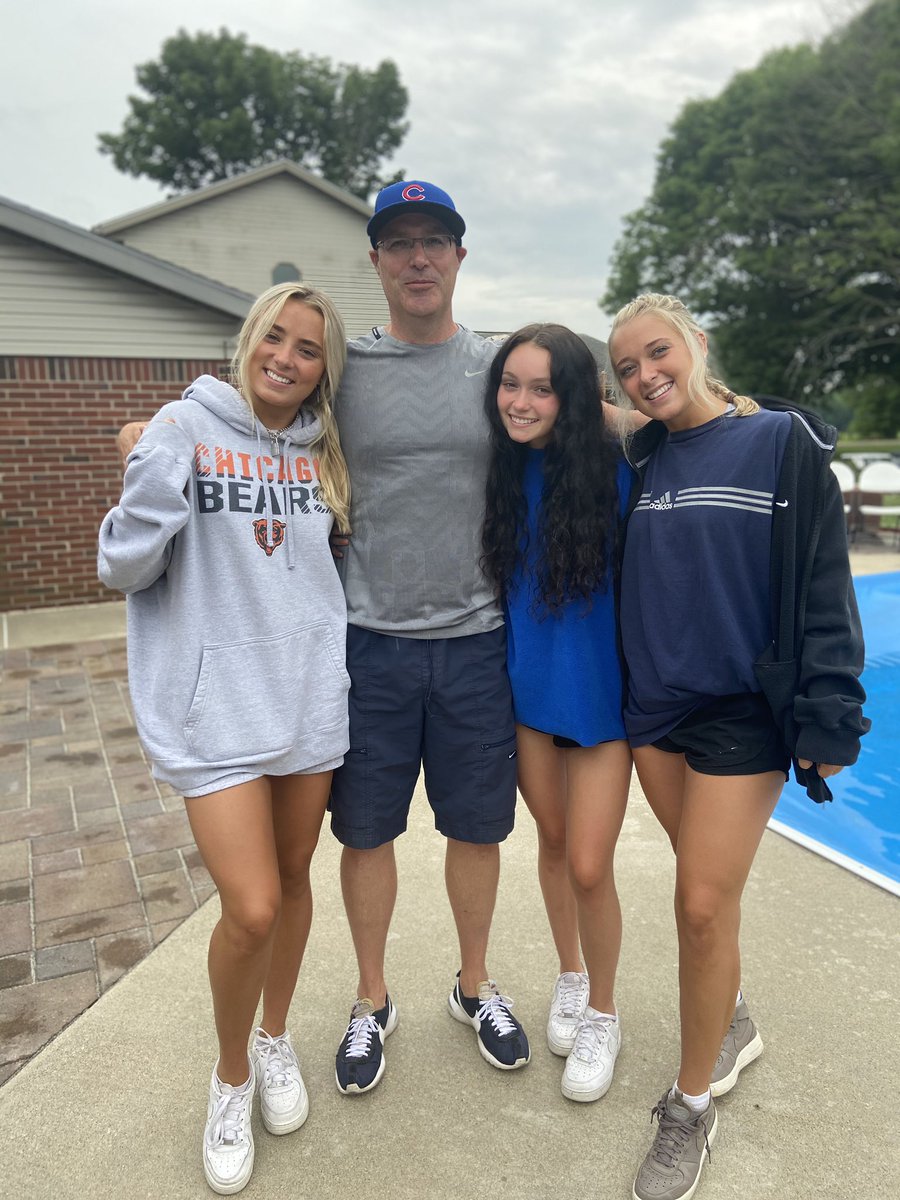 CGHOUND5's tweet photo. A great Father’s Day started off with a walk and talking with my dad, spending time with family/girls, extended family, and my nephew, Bryson the Baby Boss, who enjoyed stealing my cap and giving me the Heisman. There’s talent in this young one! 😎😆 https://t.co/emNPf8TBpt