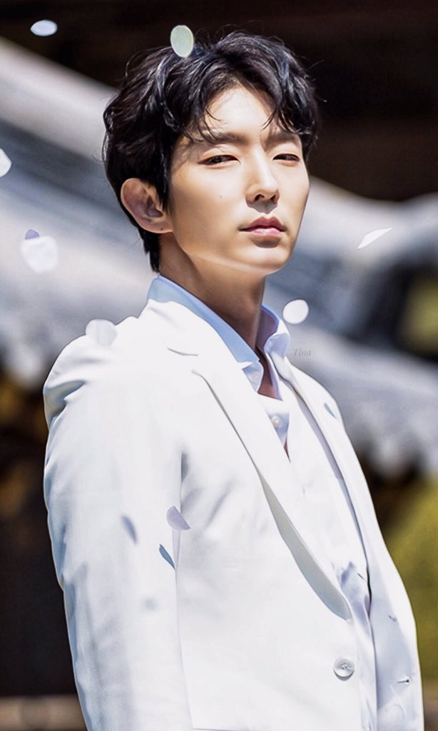 TinaTianJG's tweet photo. 🥰 #이준기 #イジュンギ  #李准基  #李準基 #leejoongi  #actor_jg #jgshock #내배우 #jg2020 #2020jg #宫3d #궁3d #palace3d https://t.co/vdoXPrB4x4