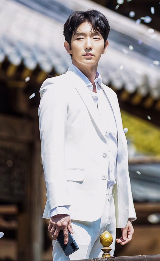 TinaTianJG's tweet photo. 🥰 #이준기 #イジュンギ  #李准基  #李準基 #leejoongi  #actor_jg #jgshock #내배우 #jg2020 #2020jg #宫3d #궁3d #palace3d https://t.co/vdoXPrB4x4