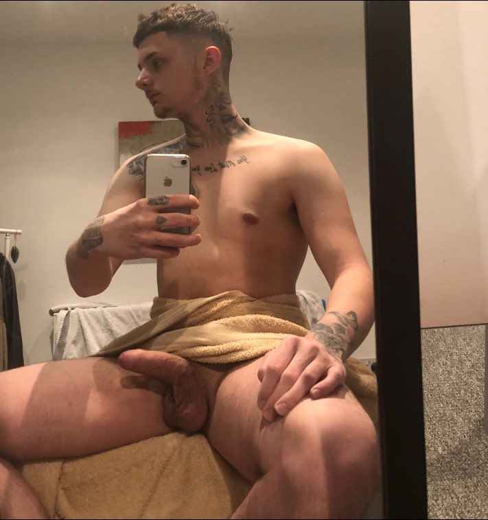 yungchub4's tweet photo. 🍆 

#gay #gayman #cub #gaycub #onlyfans #nsfw #hairy #chubby #bisexual #tattoogay #cashslave #findom #cashfag #cashslave https://t.co/jupvYg36dM