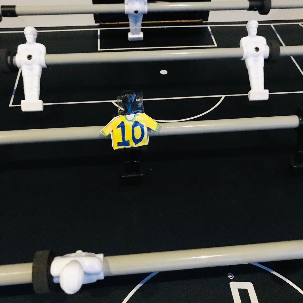 BoswellGolf's tweet photo. My obsessed footballer son’s are currently reading about #Pele and #Cruyff
Walking past their #tablefootball ⚽️ I noticed its now #gametime and #Cruyff V #Pele is now a reality in my living room 🤣😜
#imagination
#creativity
#realityisboring https://t.co/OcAlzbkjzr