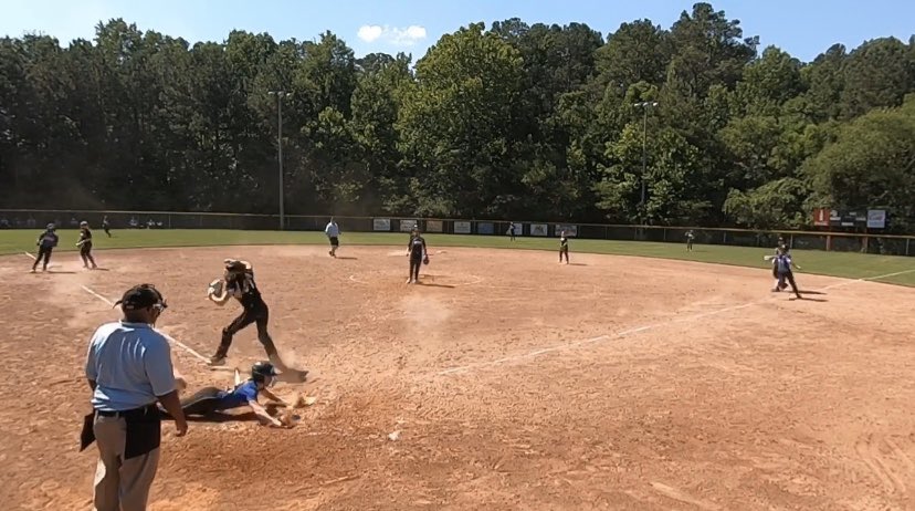 Had a good weekend with my girls, going 3-0-1 at the <a href="/Tbolts5Star/">Tbolts Fivestar</a>. I hit .500 this weekend, and worked on aggressive base running, even though I ran through a stop sign or two. I knew I was safe though😉 @SoFoWillis