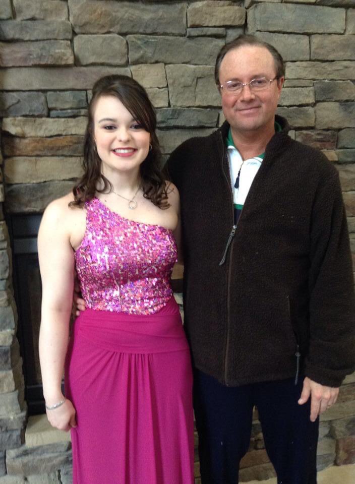 SalGable's tweet photo. Happy Father’s Day!!😍💖👨👩👧👧 #ohio #FathersDay #mydad #prom2015 #happiness #blessed #love https://t.co/pCvAbklwRR