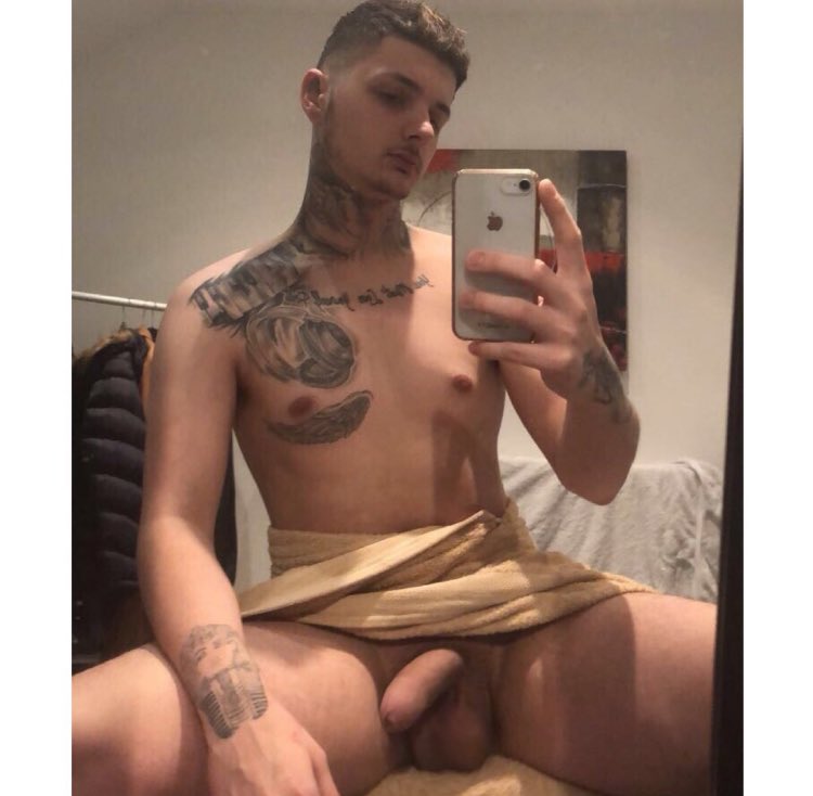 yungchub4's tweet photo. 🥜 

#gay #gayman #cub #gaycub #onlyfans #nsfw #hairy #chubby #bisexual #tattoogay #cashslave #findom #cashfag #cashslave https://t.co/h8FaUUPGZZ
