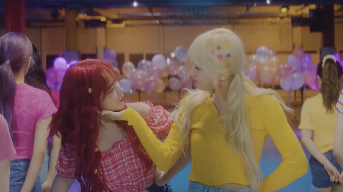"Also, Jo Yuri isn& #39;t very interested in those of the opposite sex. Because rather than dating, she& #39;s too preoccupied with taking care of her people. I think YenYul shows a great chemistry."  #yenyul   #yulyen