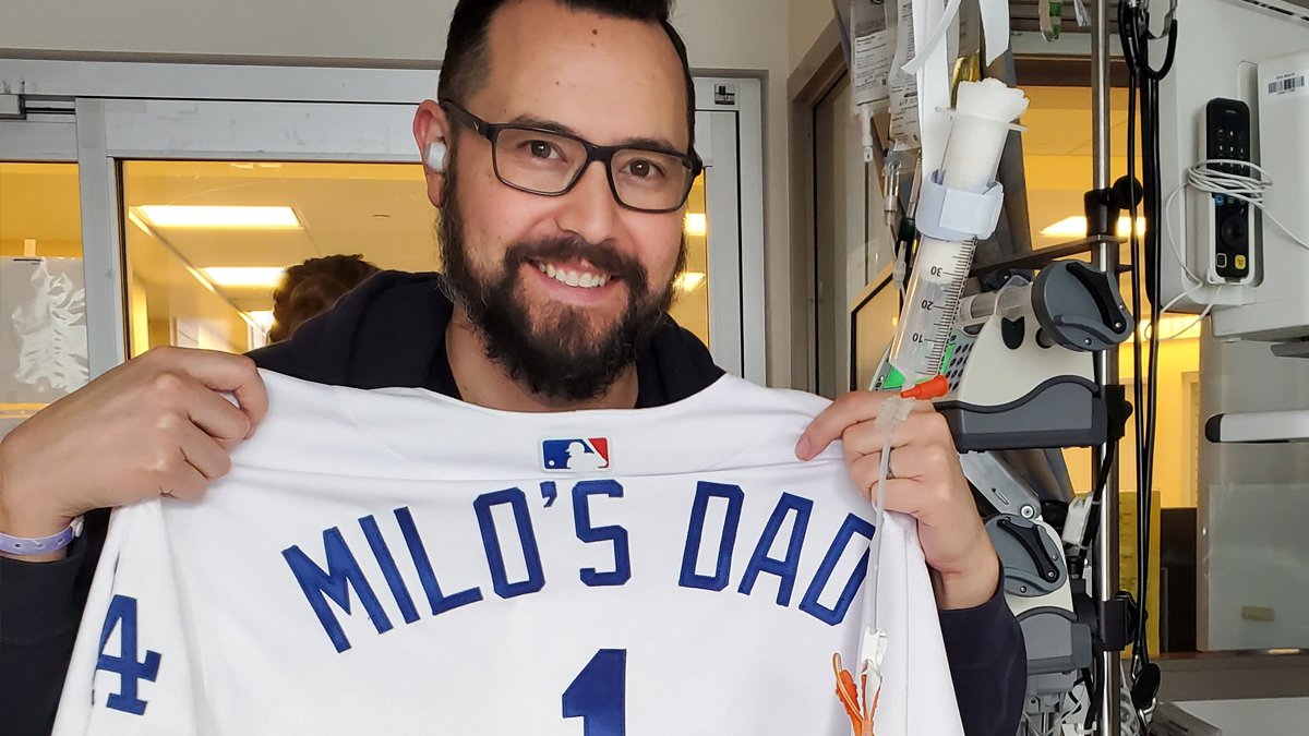 UCLAHealth's tweet photo. Baby Milo's dad, Mike, will spend his first #FathersDay in our NICU. @Dodgers outfielder A.J. Pollock will do the same.

We brought the two together for a meaningful conversation that they've agreed to share with you.

Watch/read their story: https://t.co/cRrdWIYD2o https://t.co/dw9tyuxMyX