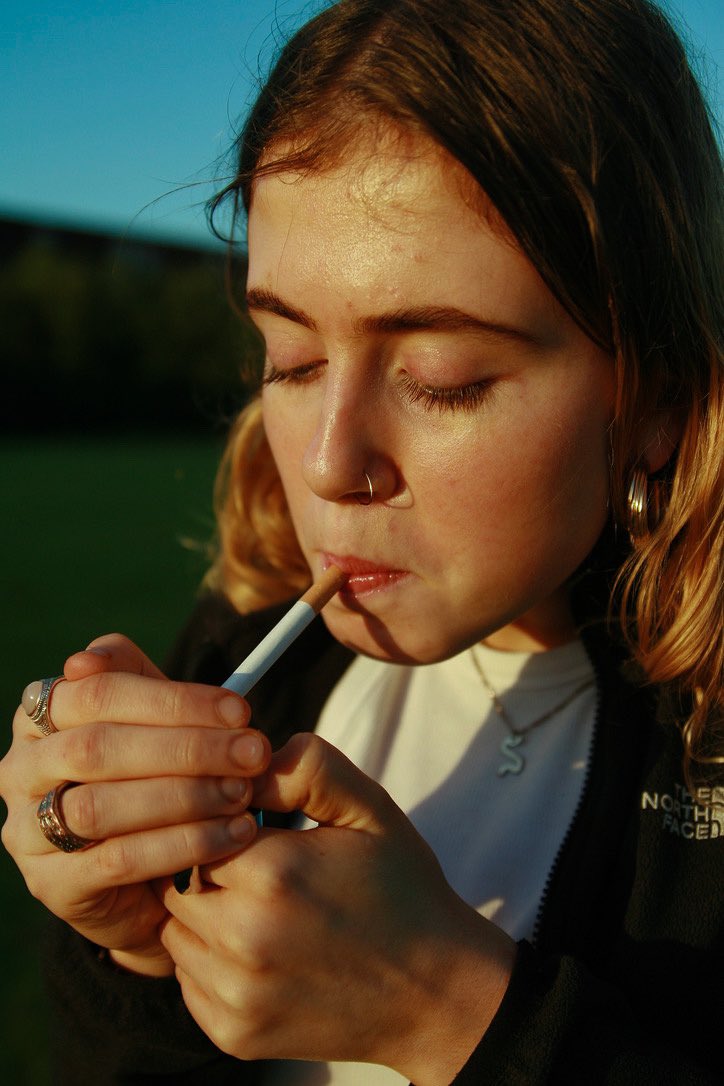 bethankelly_'s tweet photo. Some new ones from this evening coming to my insta sooooooon😁😁😁 Plz have a nosy if you’re into that kind of thing x https://t.co/c1BttXJMmy