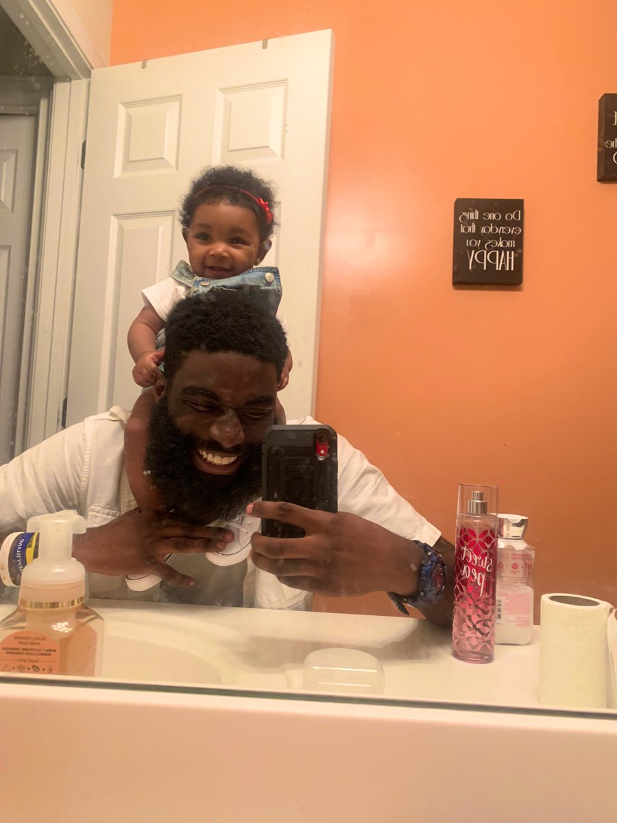 __Heyseuss's tweet photo. 1st Fathers Day ✔️ Shoutout to all the black fathers doing they thing ! #SwampBaby 🐊❤️ https://t.co/qwlETw51Xp
