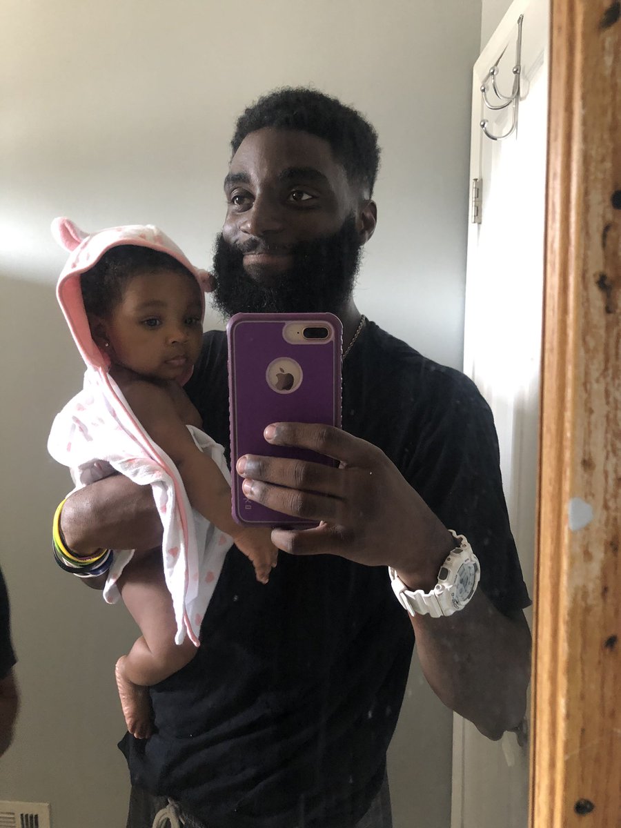 __Heyseuss's tweet photo. 1st Fathers Day ✔️ Shoutout to all the black fathers doing they thing ! #SwampBaby 🐊❤️ https://t.co/qwlETw51Xp