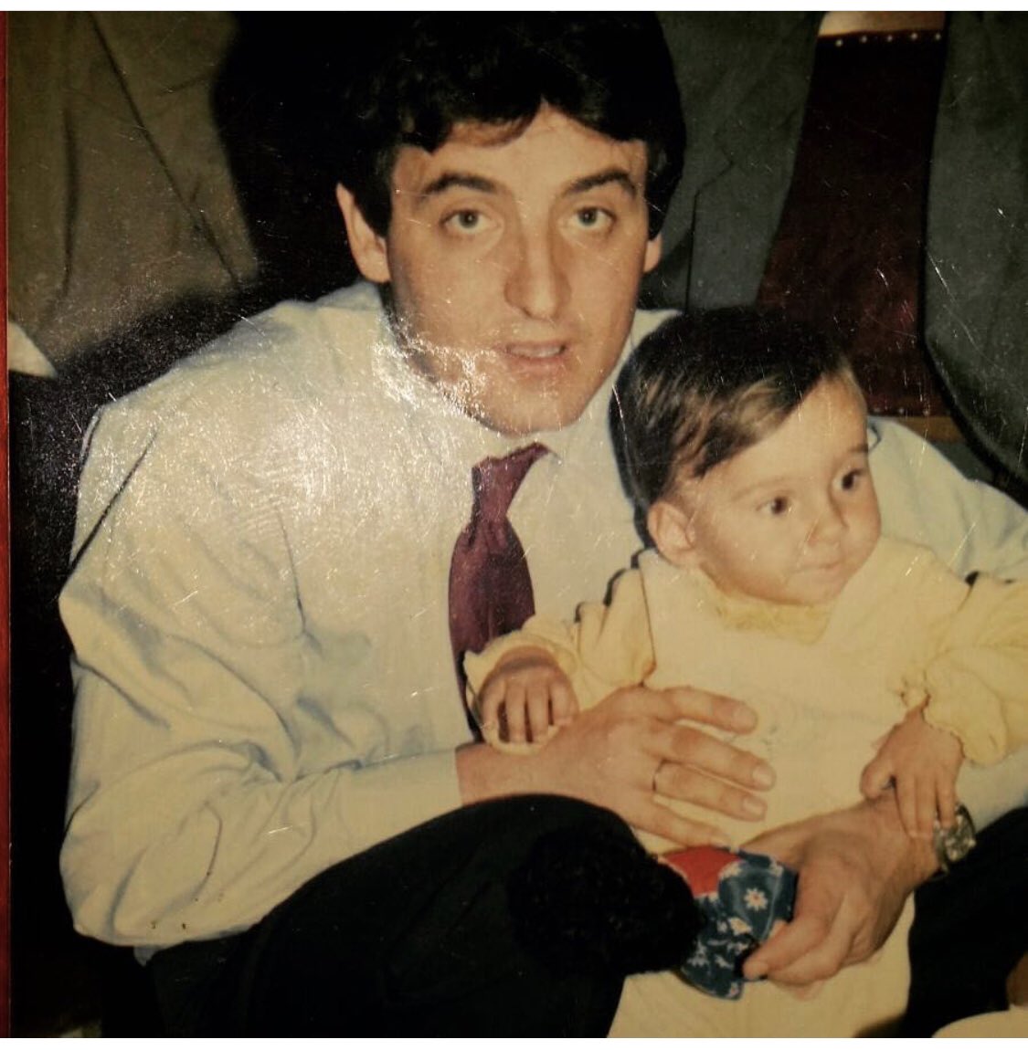 martasjogren's tweet image. (1/2) #Awesomen are all around us. They are (amongst others) the fathers who break social &amp;amp; professional stereotypes. They stand up for what feels right, not what’s traditional. They know that for their children to grown strong, they too must show vulnerability.Happy Fathers Day.