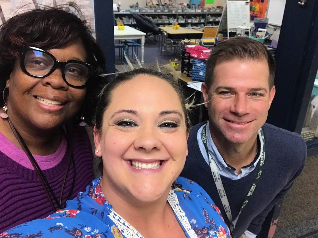 HawthorneHawks_'s tweet photo. Happy Sunday! HawkNation would like to shout out Mr. Meyer for joining our family last summer & quickly having a positive impact on students, families and staff. His patience & advocacy, serve his instruction well. Together We Can Make a Difference! #YOUMATTER #URLUV'D https://t.co/244IBEbvtA