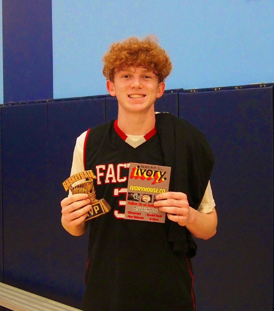 Factorybball's tweet photo. Phx Uprise @PHXISRISING 
Day 2
Factory 56  UTK 45 F 
Factory 59 Az Triple Threat 53 F 
@Colin_Carey_ MVP 

Solid effort! A lot to work on, but love how they listen. Our 16u gonna be a tough out. 🏭🙌🏼🏆 https://t.co/ruF4Uo5anO