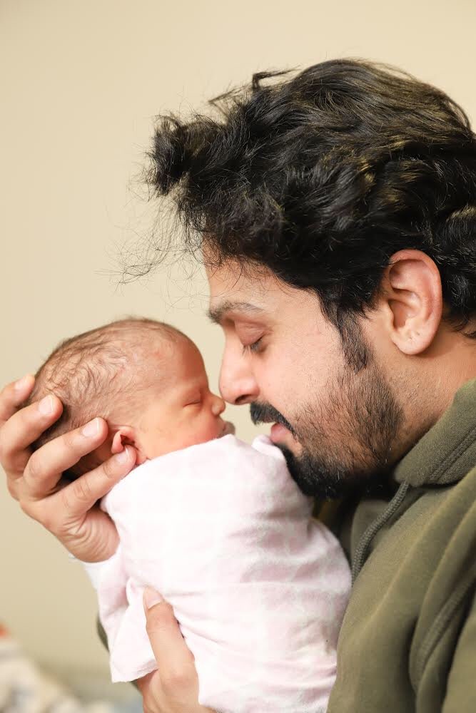RealZohaibAmjad's tweet photo. I remember the first time I got to hold my daughter Zohra. It was the most precious moment of my life. I knew that being a father would be a big responsibility as well as a huge blessing.
Happy Father’s Day to everyone out there. Keep working hard for your family🤗🤗🤗 https://t.co/0FPh8AjNuL