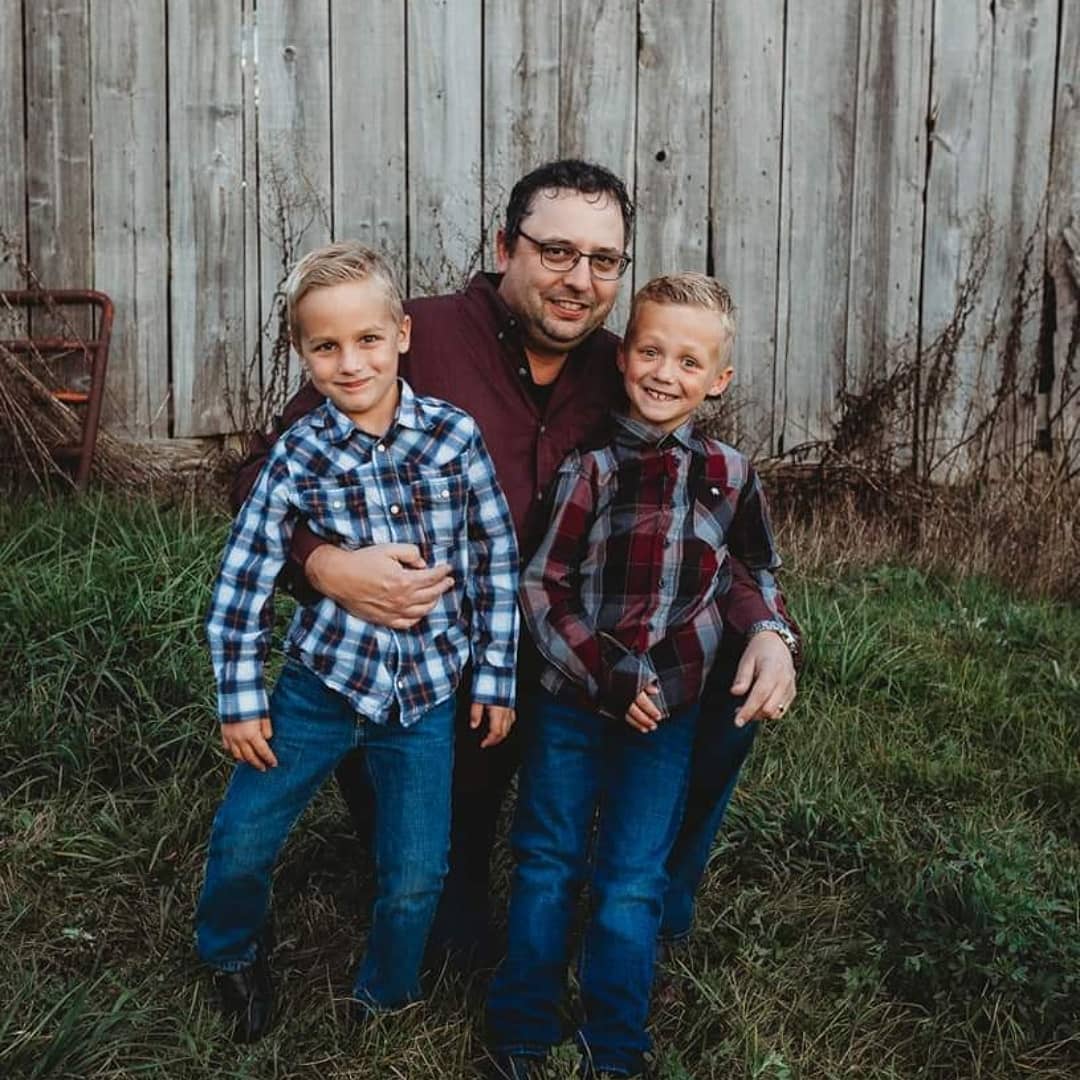 Happy Fathers Day to the best Dad my boys could ever have!! <a href="/emontague22/">Eric Montague</a>