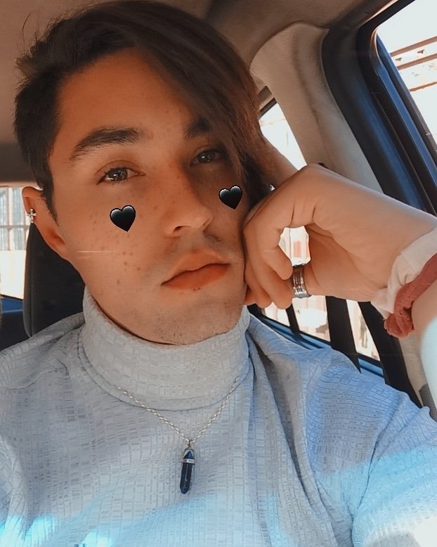 Jayden_Clawd_1's tweet photo. Whether you put on a filter or not if you wanna snap you can!! #Instagram #LGBT #twittergay #lovetoyou #GameChanger #hairstyles #dancemale #SelfCareSunday #selflove #PrideMonth #HappyFathersDay2020 #COVID19 https://t.co/D89zs4a8fY