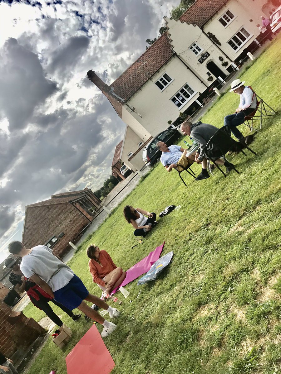 Chilled day at #Heydon delicious seafood platter prepared by the fabulous H! #Earlearms