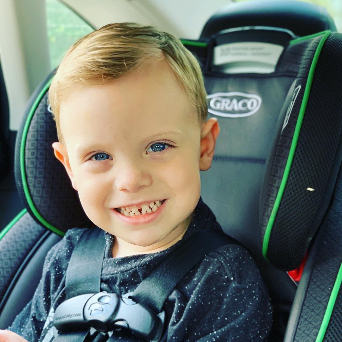 Ms3mmy's tweet image. To the one who made me a mother...I may not be able to give you everything you want, but I promise I’ll always come through for what you need. And today that’s being the father too 💪🏼💯 — #mamasgotyou #justthetwoofus