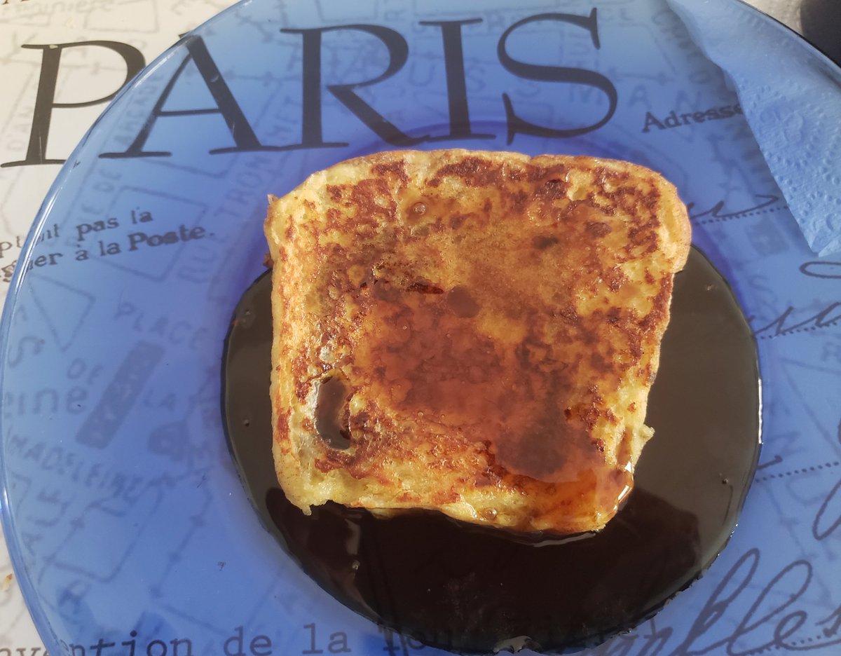 parisfever's tweet photo. 1st attempt at French toast. Was never a huge fan but had cinnamon bread so I tried it. Pretty good. That's some very dark Ohio maple syrup! #IsolationCooking https://t.co/Im4AbHQE05