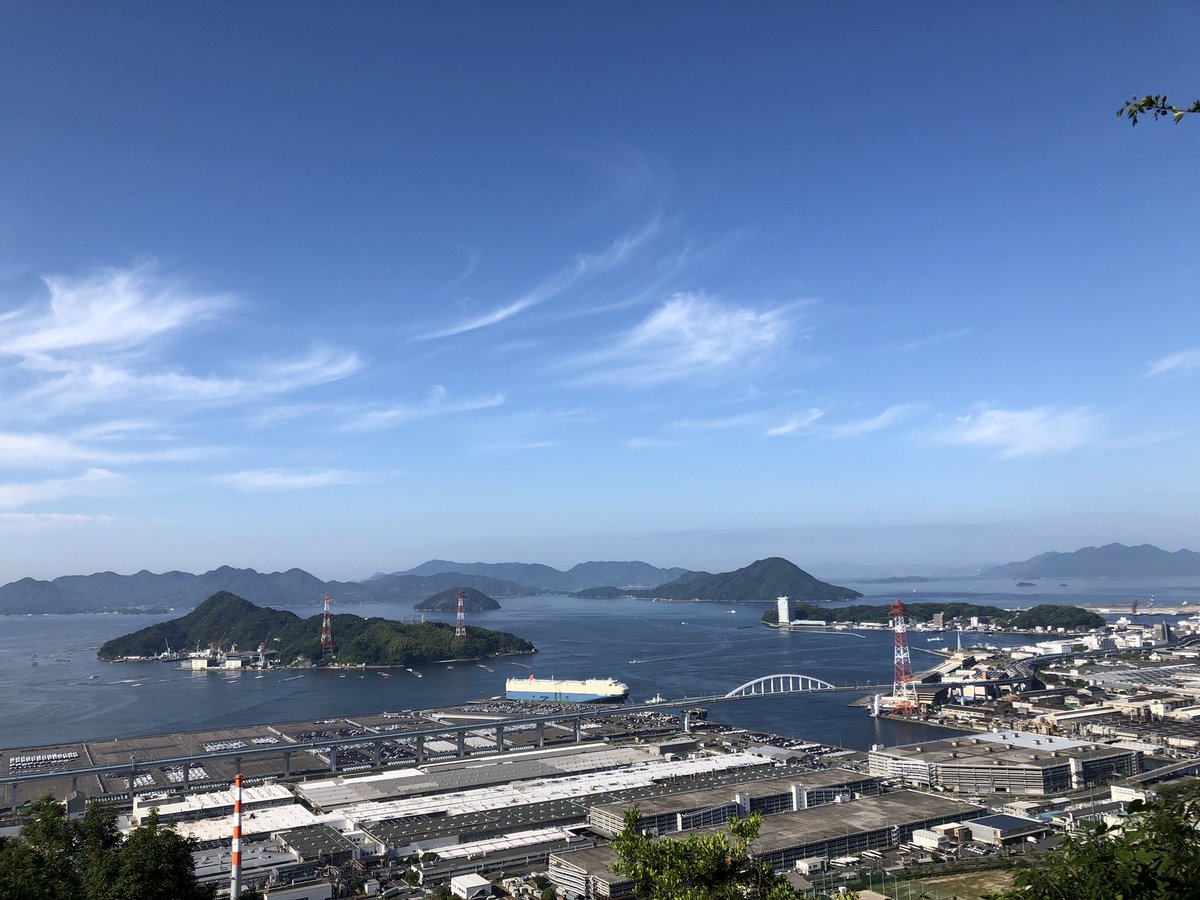 fieldtrainer's tweet photo. おはようございます☀️
本日は別の角度から
今週もスタートしました❗️
昨日は夏至ということで暑い日はこれからですが日は短くなっていくんですね😅
運動も大事ですが熱中症には注意しましょう⚠️ https://t.co/f0UNYsUUS2