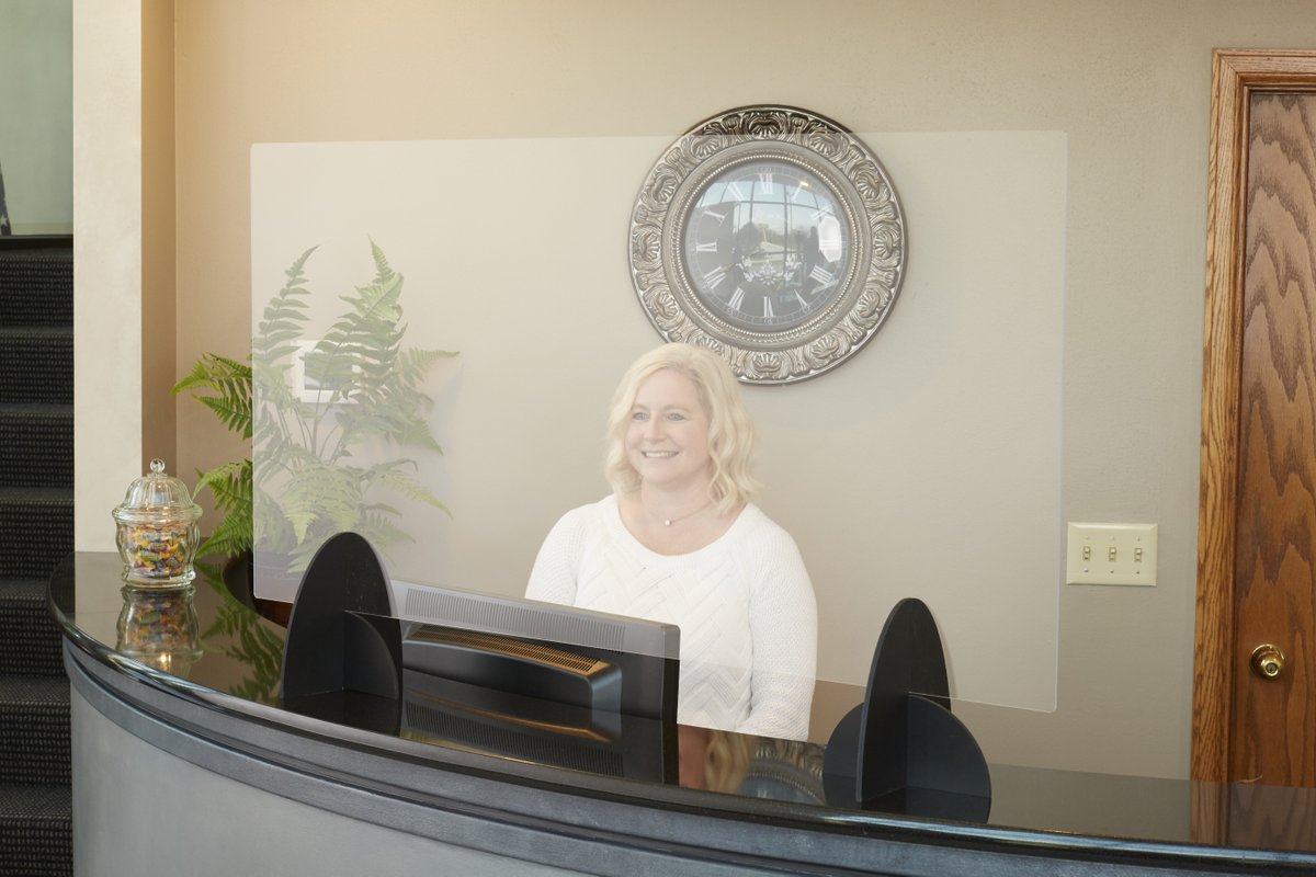 MarketReading's tweet image. Simple &amp;amp; Affordable Shields! Our popular counter/desk shields provide visible, clear barrier protection with a professional look. Affordable and available now on Amazon  
LARGE: ow.ly/YMK350AdqKV
SMALL; ow.ly/efYz50AdqKW