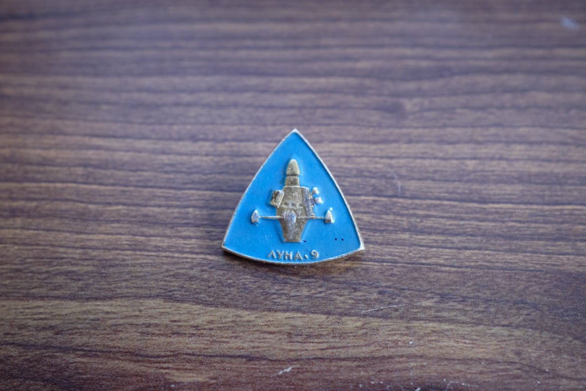Speaking of simplicity, I love this pin celebrating Luna-9—the first (uncrewed) spacecraft to achieve a survivable landing on another celestial body (the moon) on February 3, 1966.But you wouldn't know any of that from the simple design of the spacecraft silhouette & name!9/