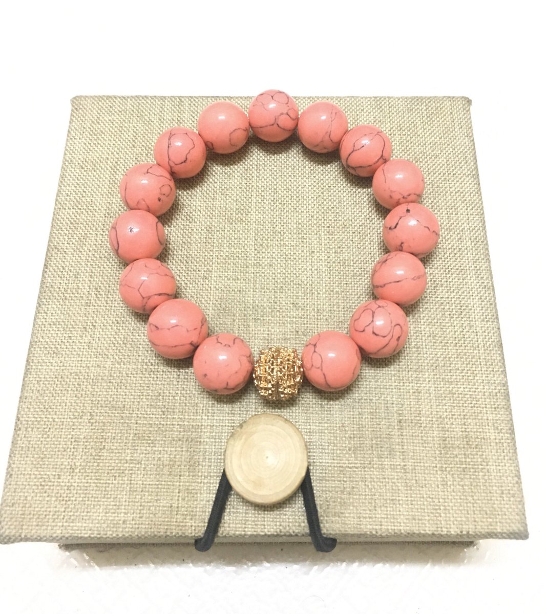 regardless_pyw's tweet photo. @bosom_pyung Pamper Your Wrist 📿
Worldwide delivery 📦          whatsapp only +233 20 821 6466
#beads #ghana #gh #accraghana🇬🇭 #bracelets #african #africanbeads #africanbracelets #giftideas    PLEASE RETWEET 🙏🏾🙏🏾 https://t.co/bvrpqOHgkv