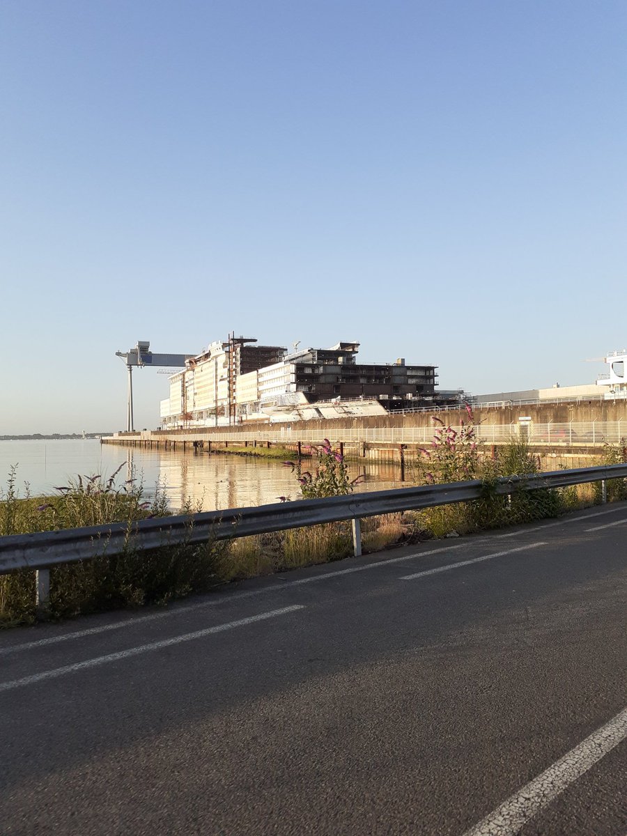 The wonder of the seas well on it's way to being ready for fitting later this year 👌 #carpetage #royalcarribean #stnazaire