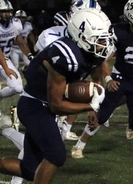 CoachDaveArch's tweet photo. Lucas Barisas- 2021

Buffalo Grove Bills

Fav. subject- Biology

Future- study Medicine

Best thing about SV football- the atmosphere, great teammates &amp; coaches

Advice- "Listen to the coaches and come ready to work every day. You will become a much better football player &amp; man." https://t.co/zJa8QrhJfm