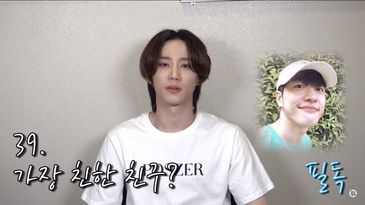 fallin_junyoung's tweet photo. q: closest friend?
jun: feeldog 

FEELJUN 🥺😭💕💖❤️💞💗🥰 https://t.co/ebv6qA1W0w