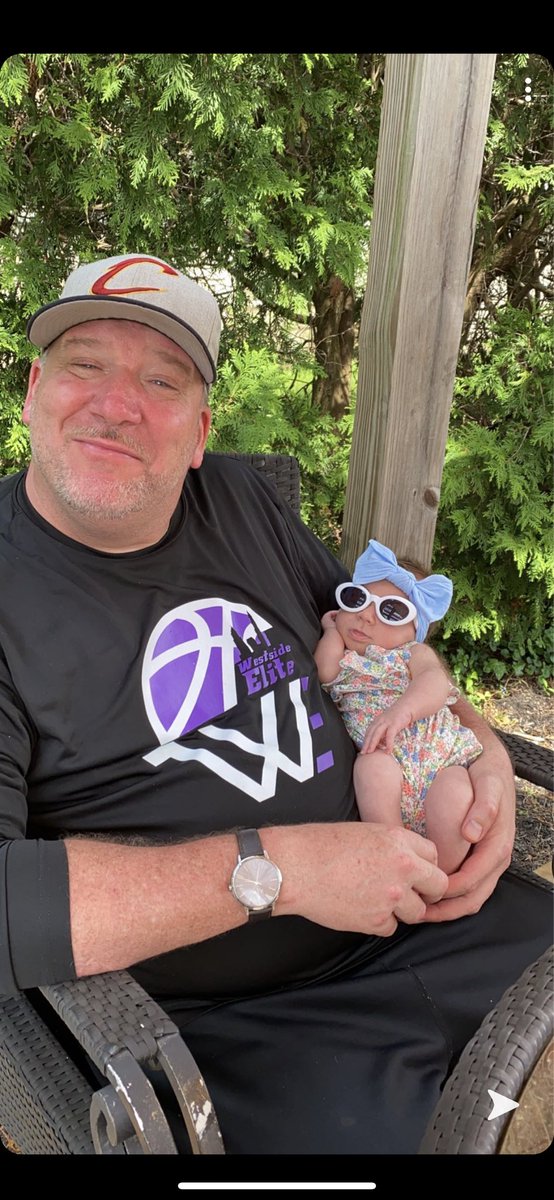 hicks_kylie's tweet photo. Happy Father’s Day to @Uncle_Tom_Hicks 🤍 thank you for being a great dad and an even better papa we love you so much! https://t.co/8DhvQn36E1