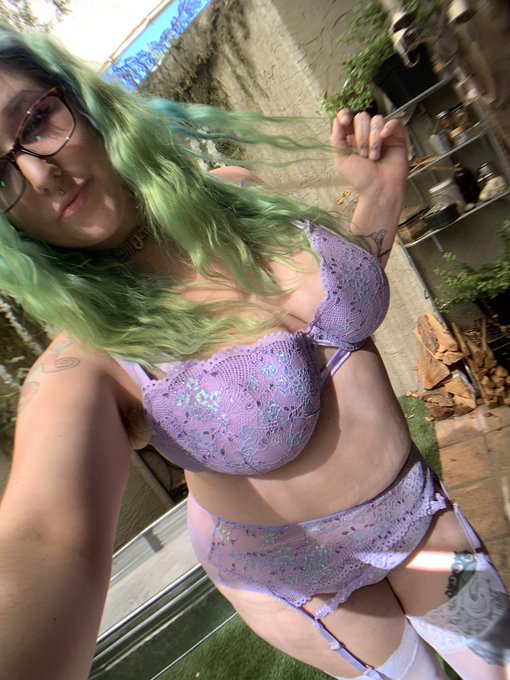 I suck at Twitter these days Follow me on IG ? AlainaMaeBunny 💖 https://t.co/FmnIhaAgzV https://t.co<a href="/tag/newprofilepic"class="tags"><span>#newprofilepic</span></a>